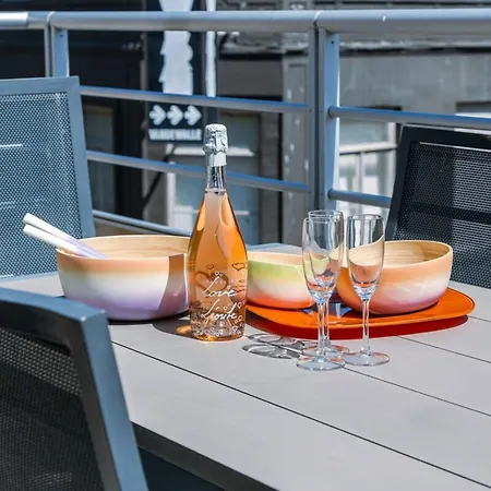 Huswell - Centrally Located With Sunny Terrace * Остенде