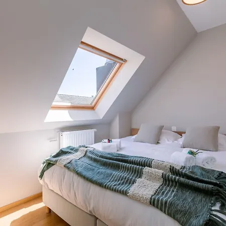 Huswell - Centrally Located With Sunny Terrace Lägenhet *