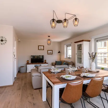 Huswell - Centrally Located With Sunny Terrace Lägenhet *