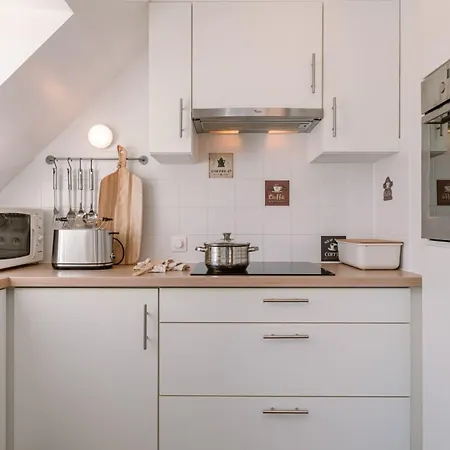 Lägenhet Huswell - Centrally Located With Sunny Terrace