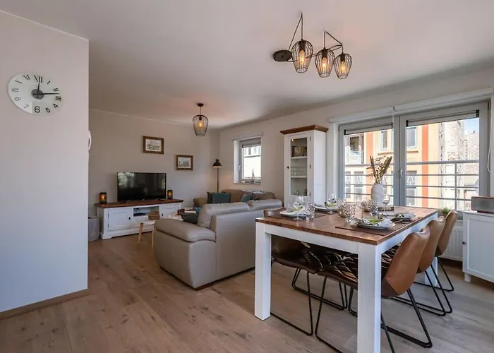 Huswell - Centrally Located With Sunny Terrace Ostenda