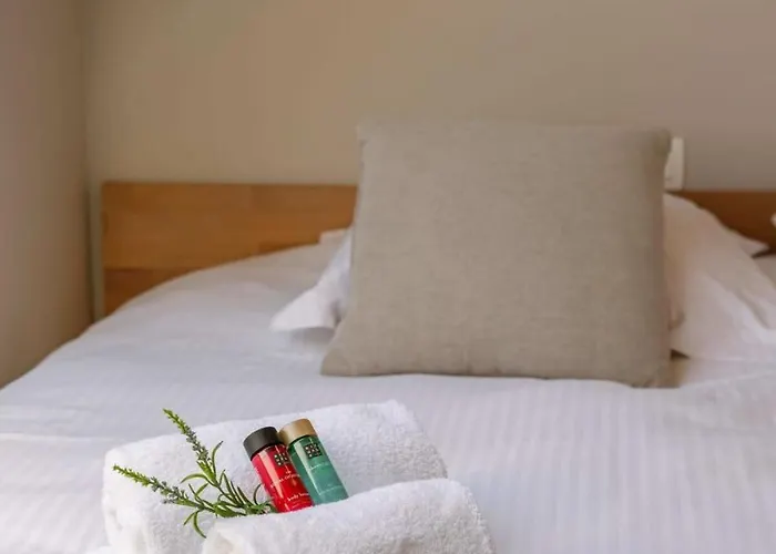 Huswell - Centrally Located With Sunny Terrace Apartament *