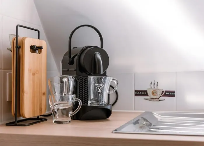 Huswell - Centrally Located With Sunny Terrace *