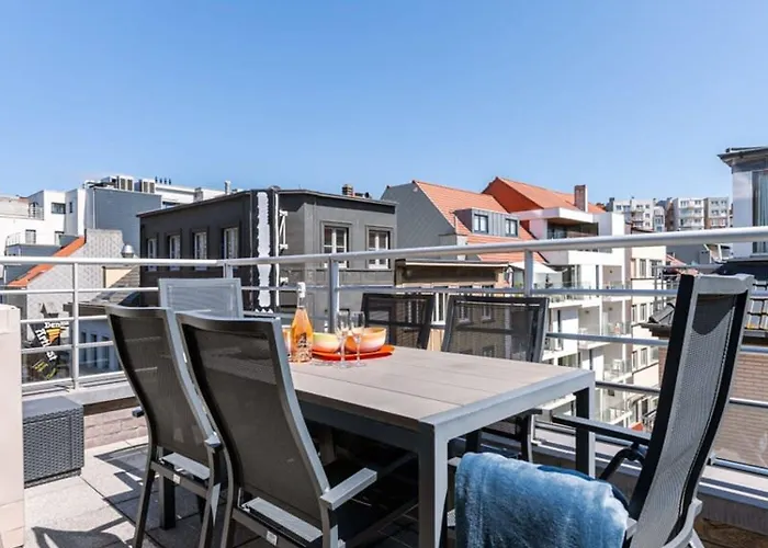 Huswell - Centrally Located With Sunny Terrace *